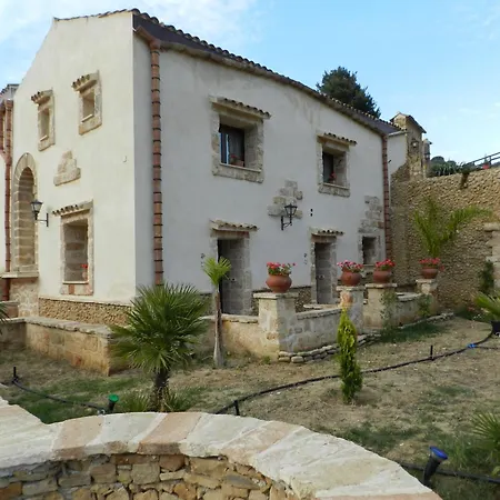 Casale Del Golfo בית כפרי