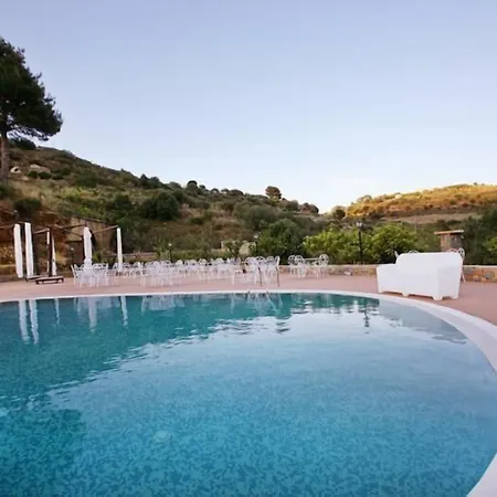 Casale Del Golfo *
