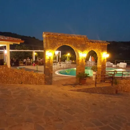 Casale Del Golfo * קאסטלמארה דל גולפו